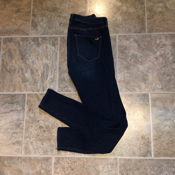 Hollister Jeans - Picture 5 of 5